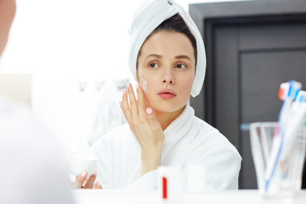 How to Choose the Right Moisturizer for Your Face: A Practical Guide